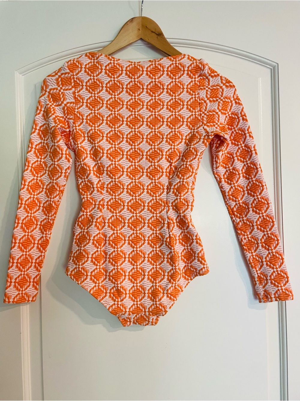 Seea Orange & White Geometric Textured Scoop Neck One-Piece Surf Suit S - Picture 4 of 9